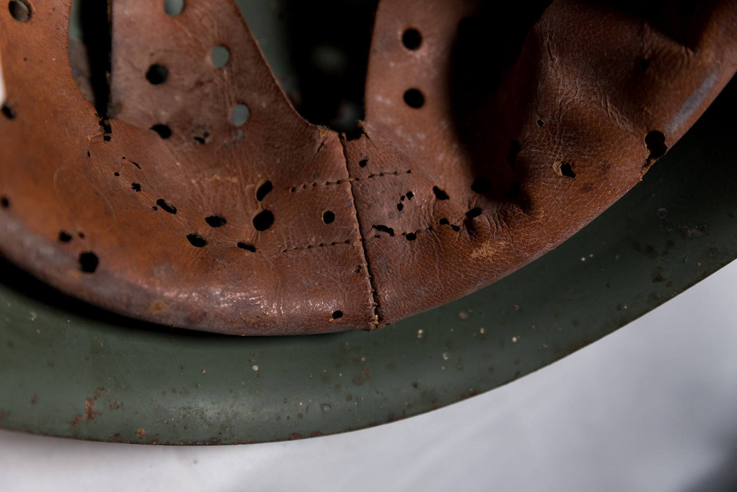 Elmetto M.33 4 fori "cupolare"