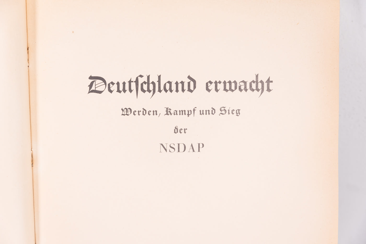“Deutschland Erwacht”. Album di figurine