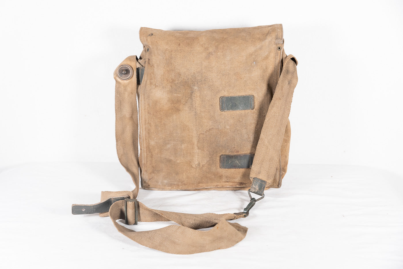 Maschera antigas M.33