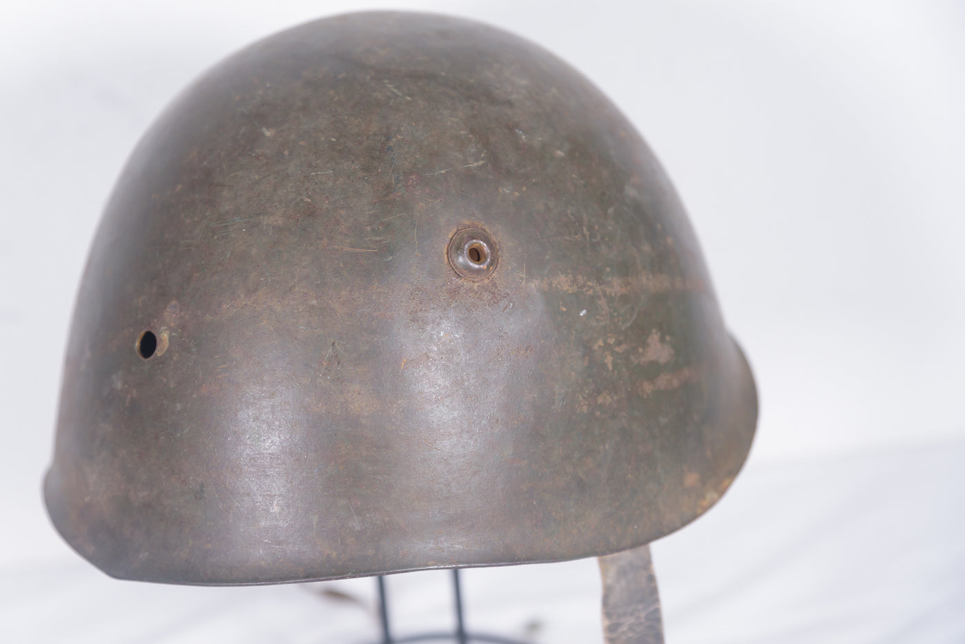Elmetto M.33 4 fori