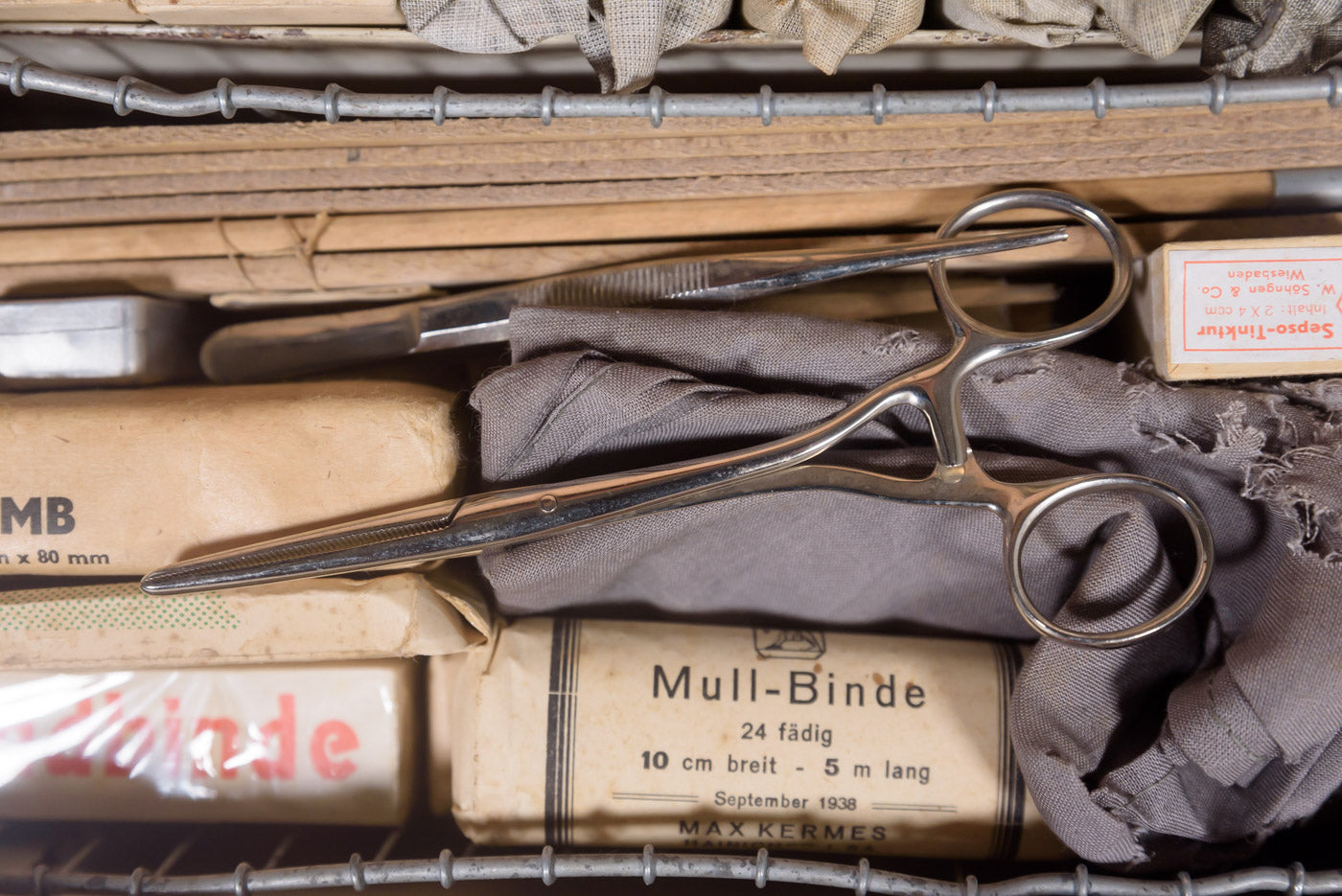 Luftschutz Verbandkasten WW2