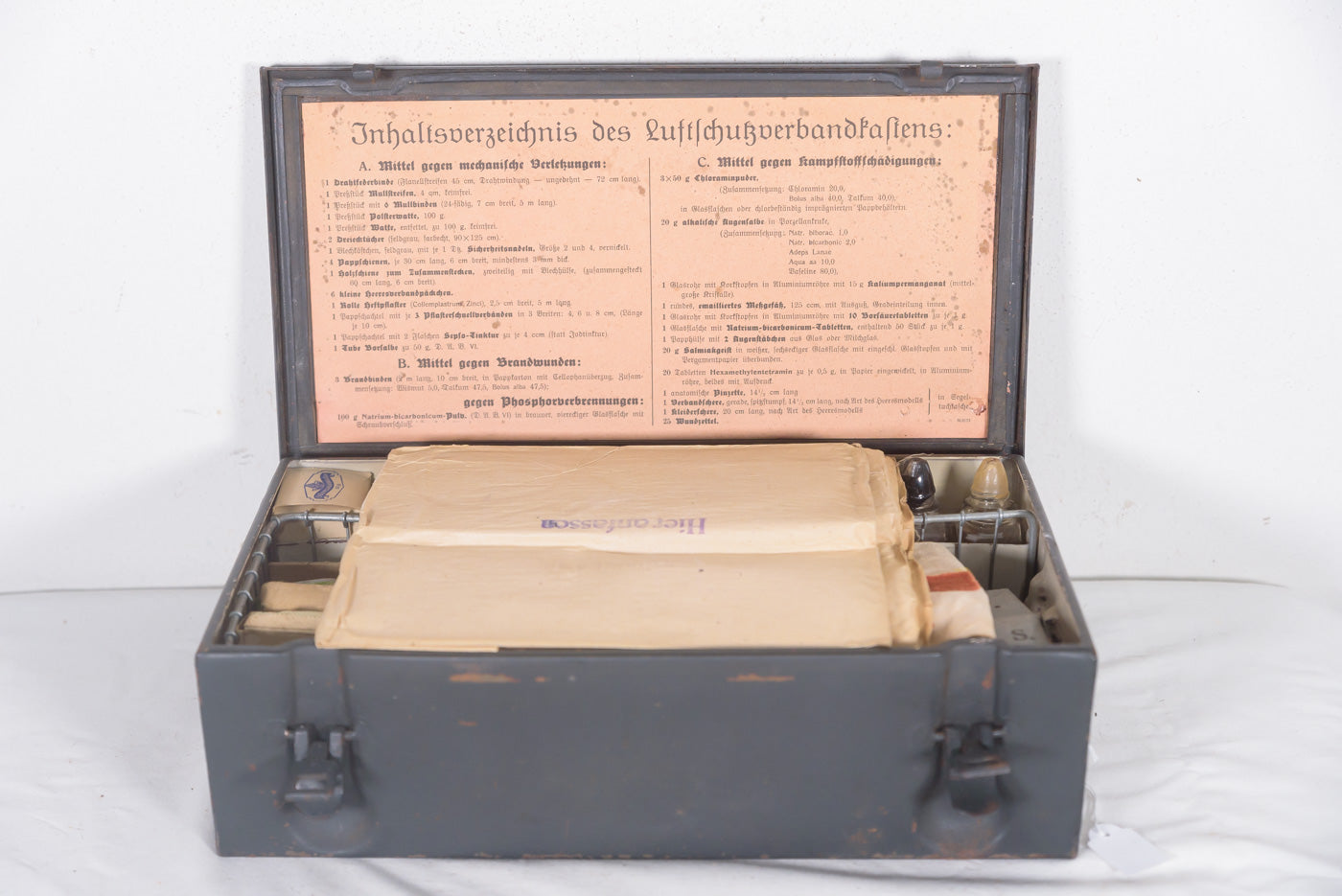Luftschutz Verbandkasten WW2