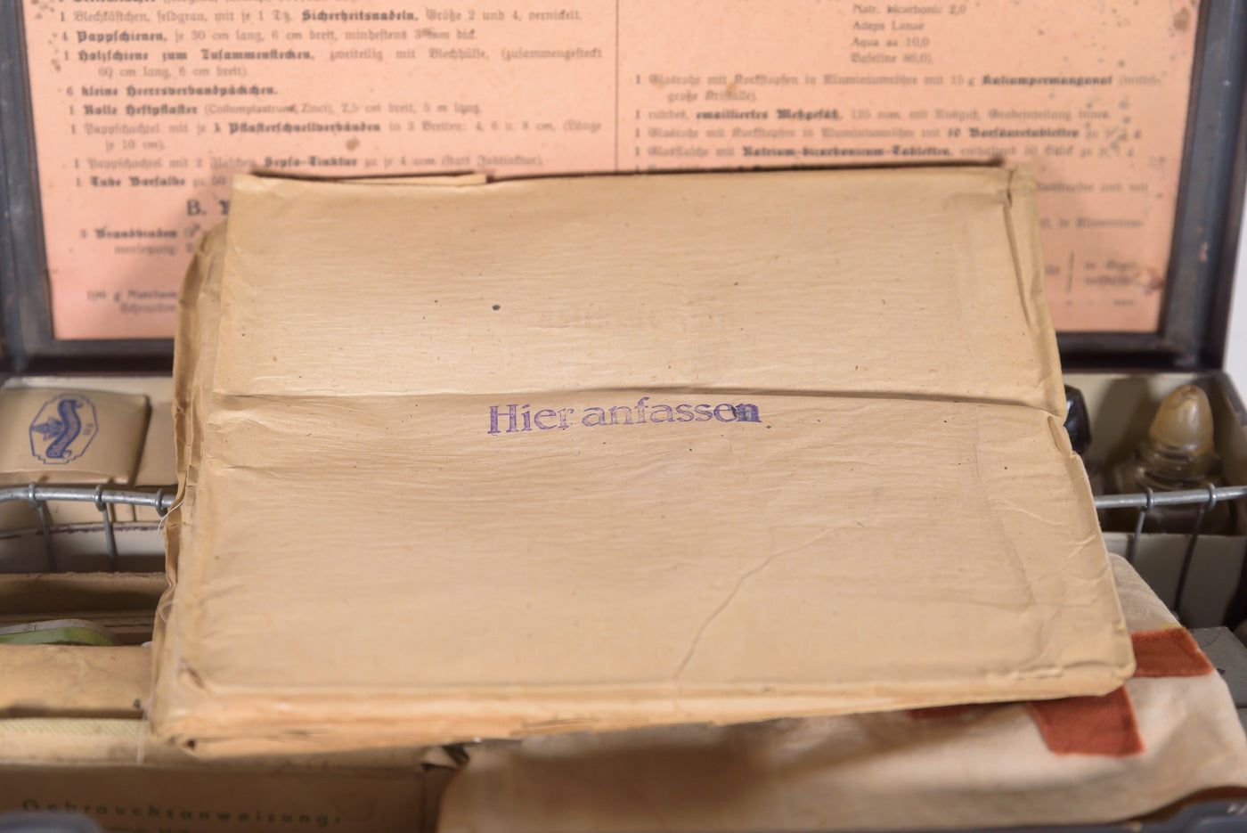 Luftschutz Verbandkasten WW2