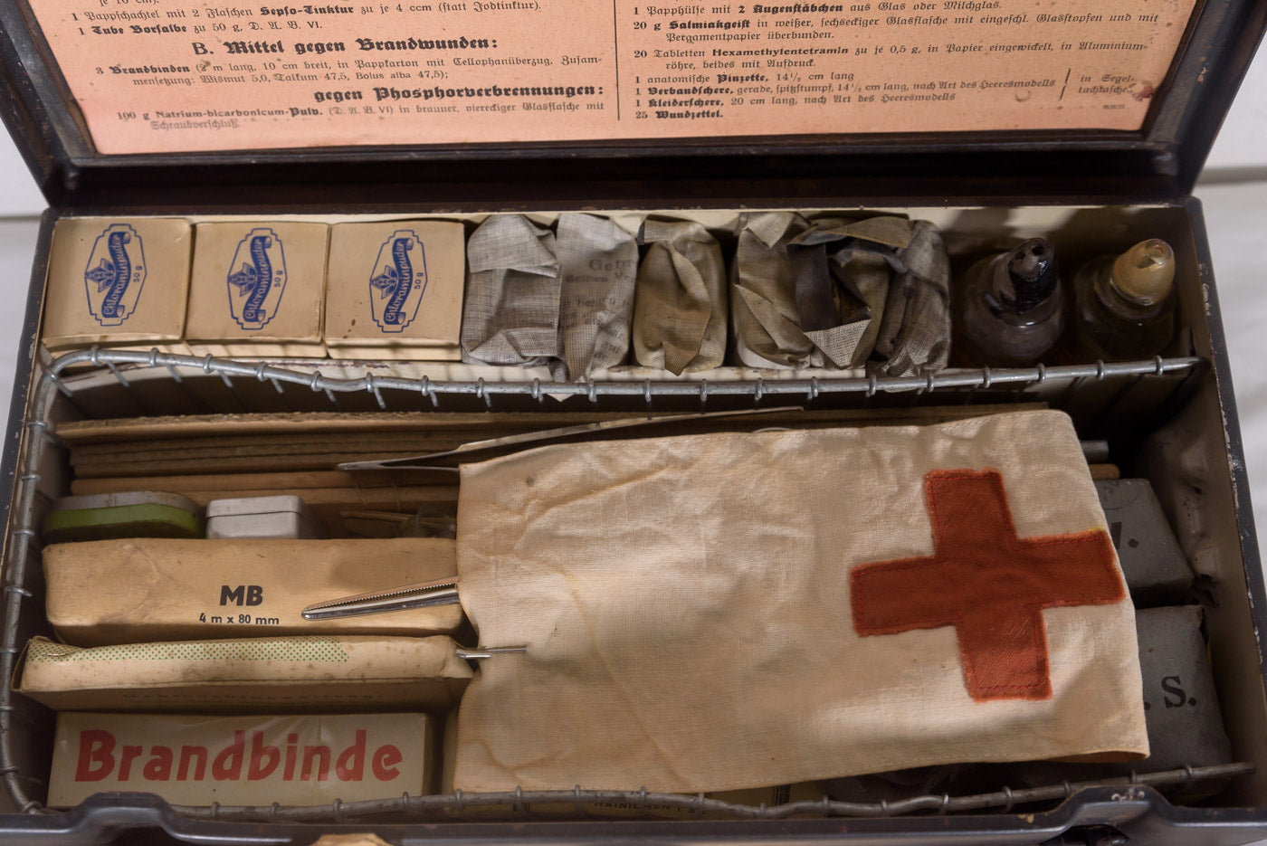 Luftschutz Verbandkasten WW2