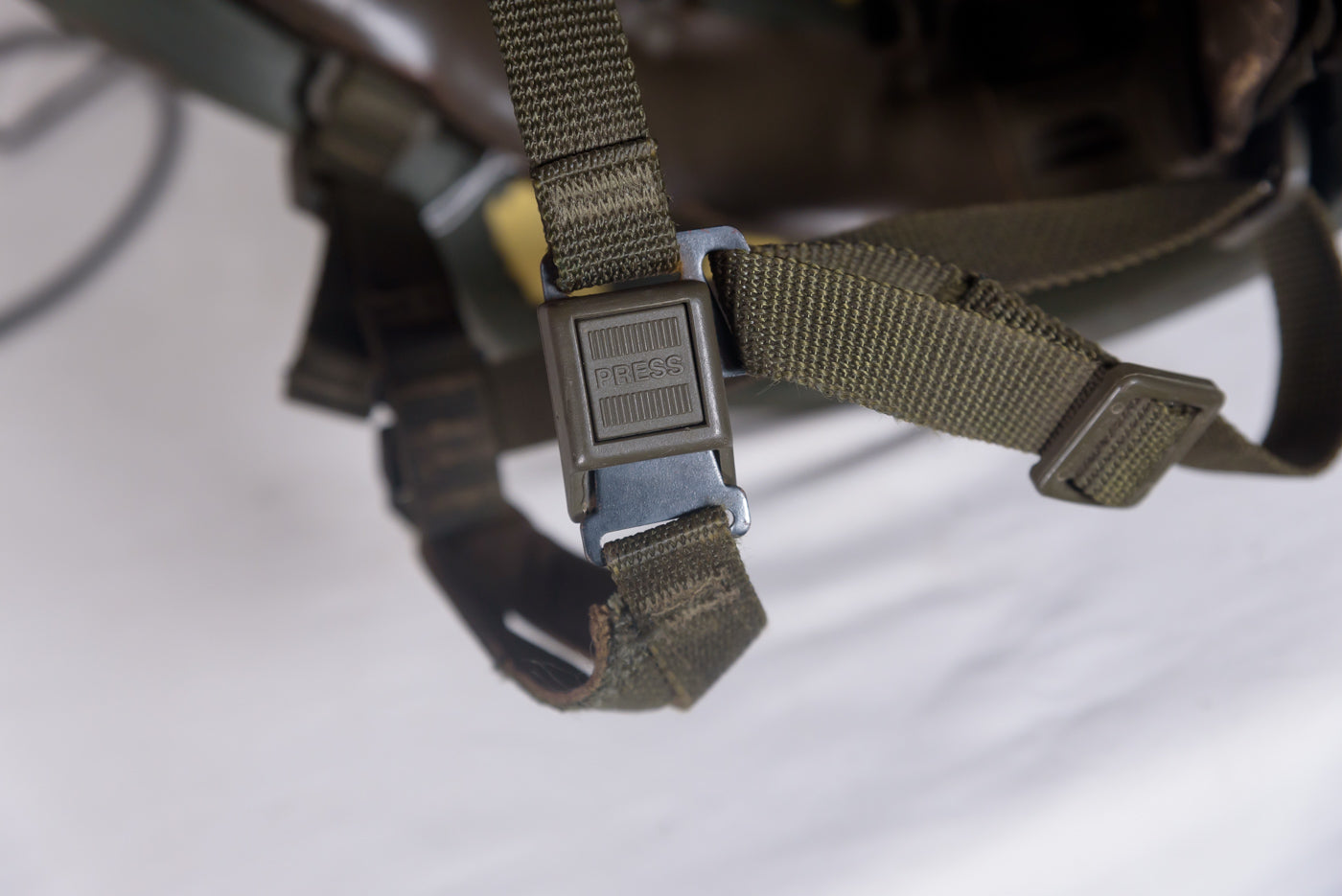 Elmetto Kevlar anni 90' EI (dismesso) Modello F.A. Bk - 3 S fornitura Croata