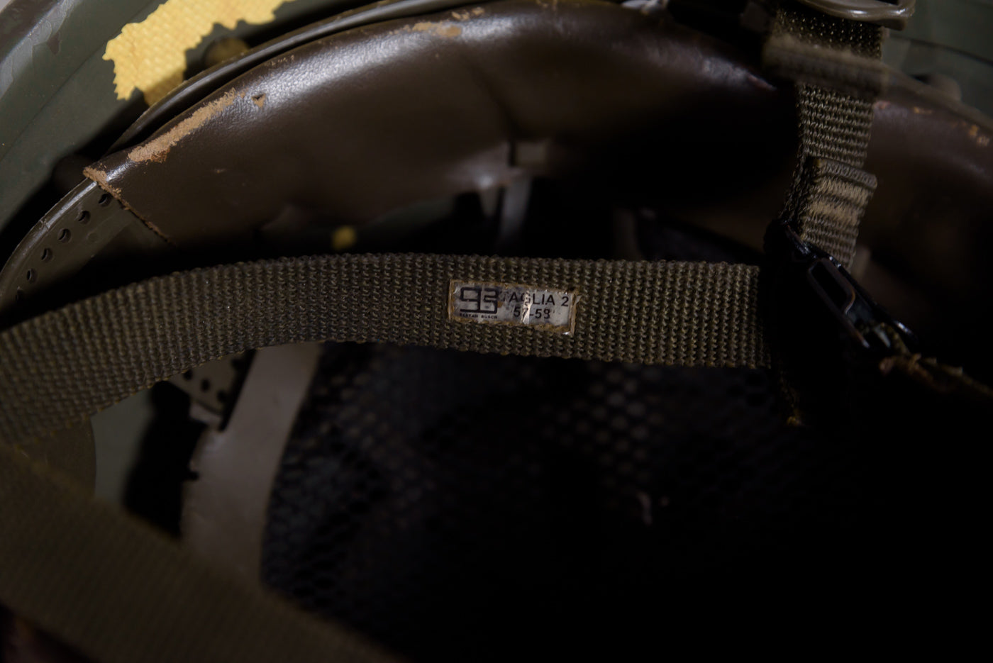 Elmetto Kevlar anni 90' EI (dismesso) Modello F.A. Bk - 3 S fornitura Croata
