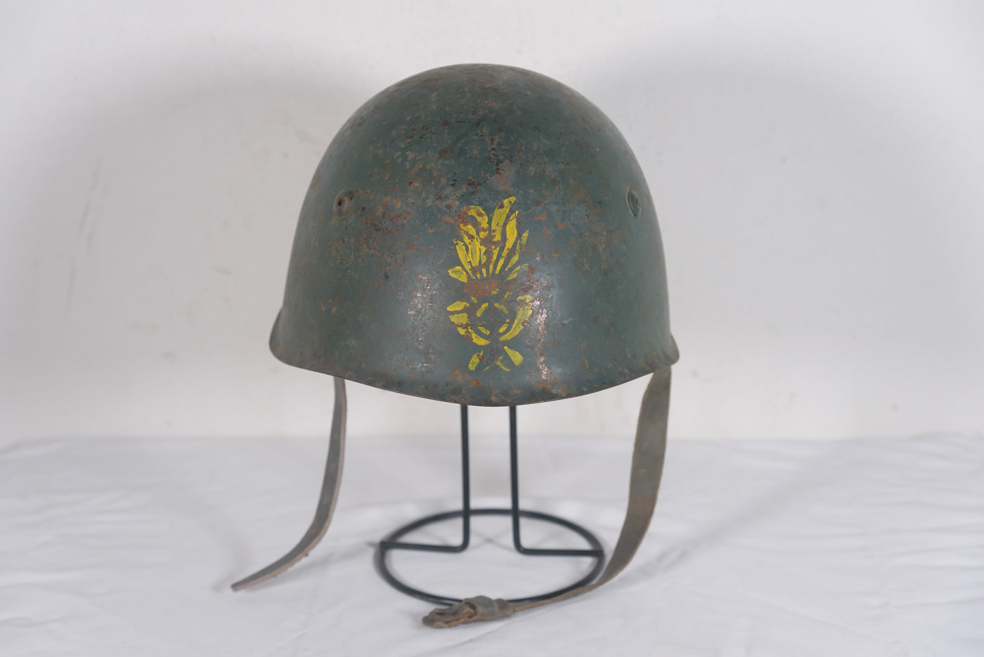 Elmetto M.33 GdF (1948)