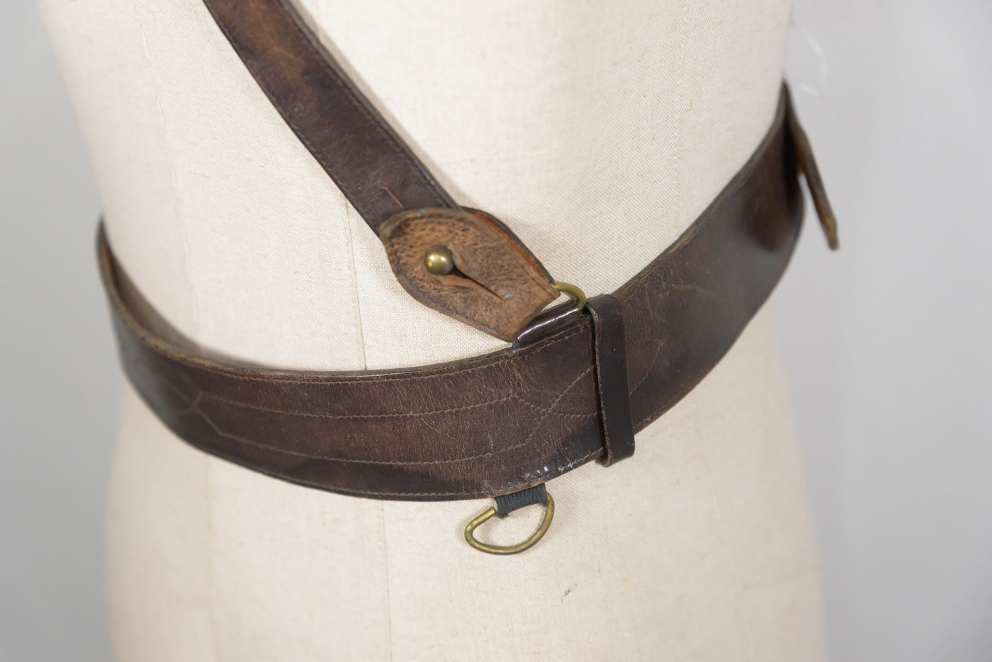 Cinturone “Sam Browne” Ufficiale REI WW2