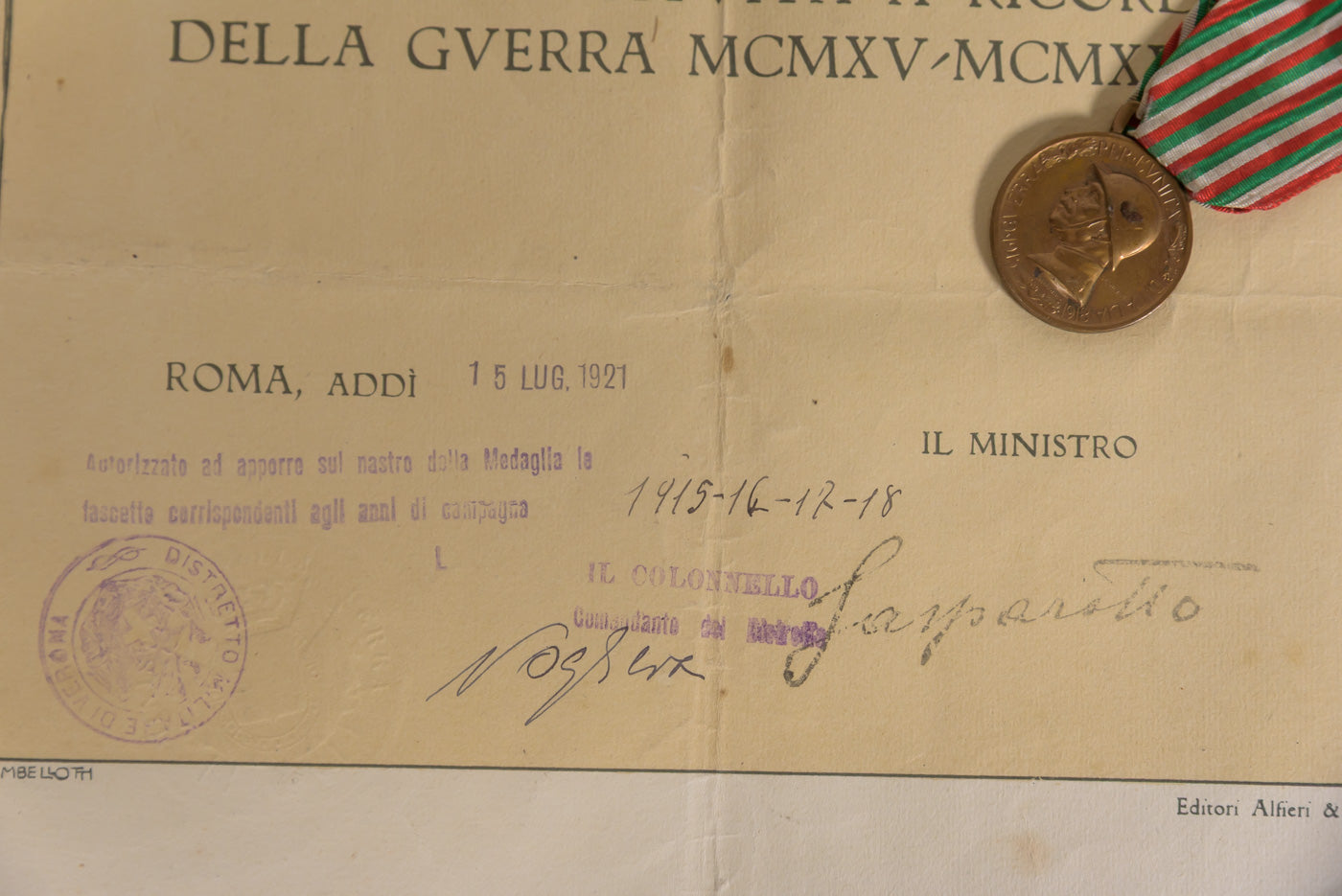 Medaglia "Coniata del bronzo nemico" WW1 con attestato