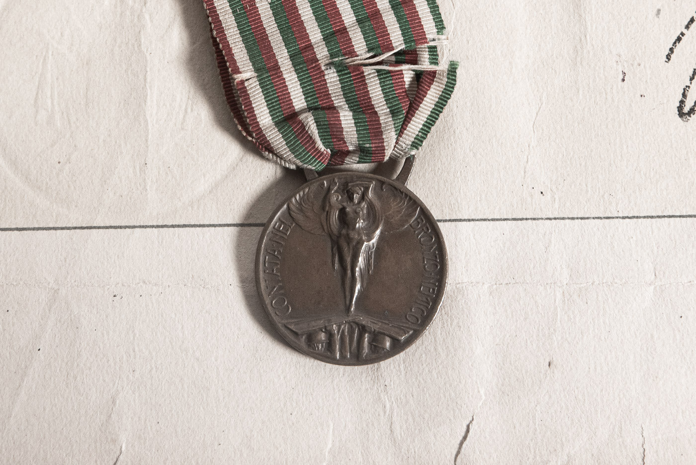 Medaglia "Coniata del bronzo nemico" WW1 con attestato