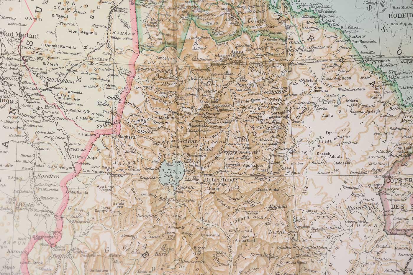 Carta geografica AOI a cura del TCI