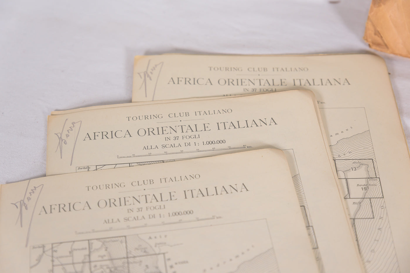 Folder TCI -Carta Africa Orientale Italiana - 11 tavole