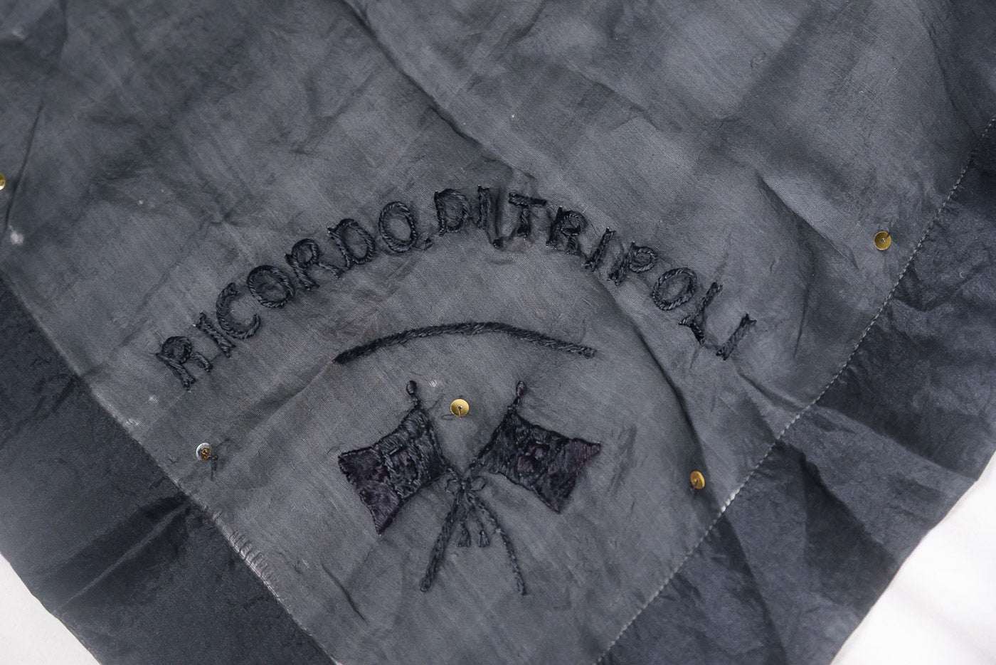 Foulard seta nera "Ricordo di Tripoli", foto 6