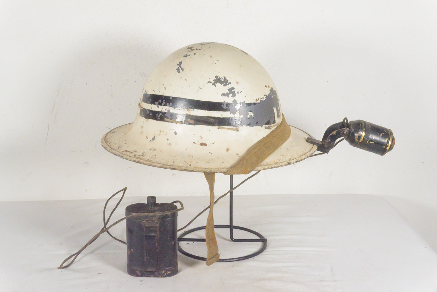 Elmetto Inglese "Zuckermann" FG con torcia - WW2