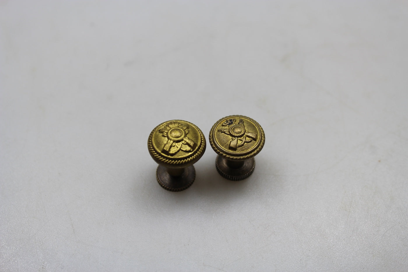 Coppia bottoni spalline Ufficiale REI WW2