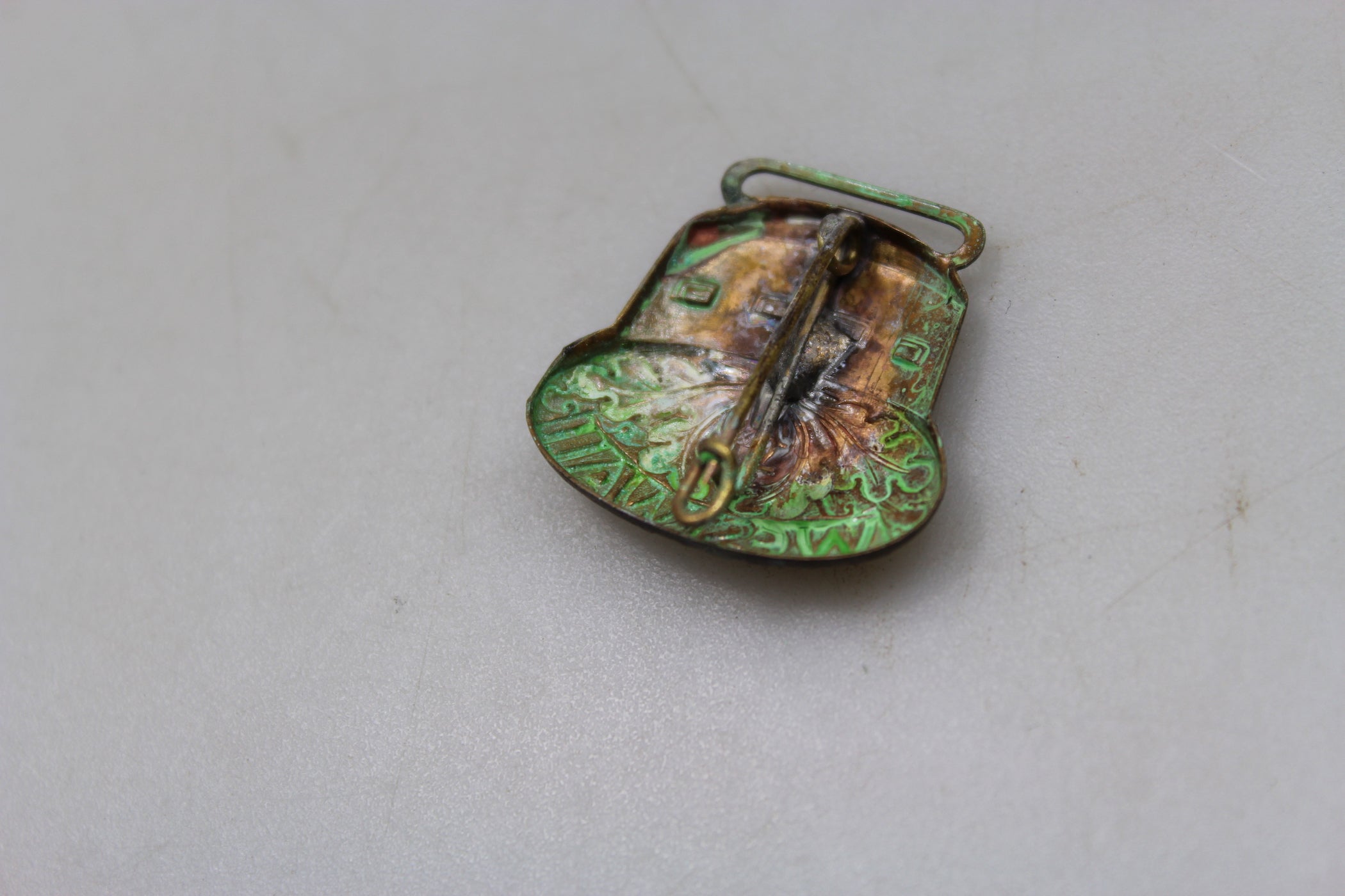 Badge con raffigurato un bunker e la scritta West Wall