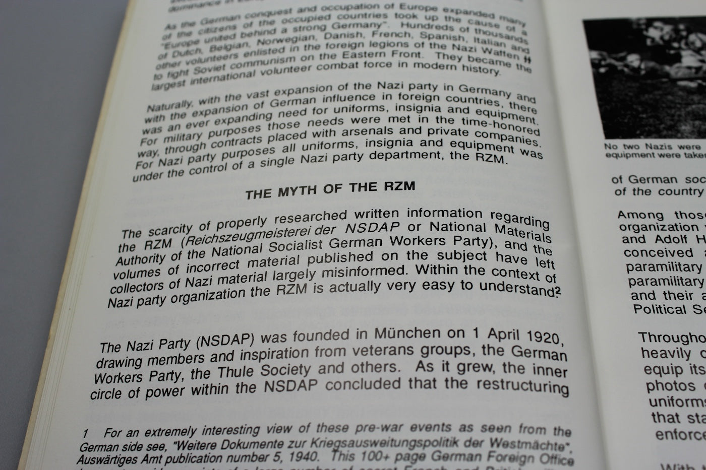 "Nazi fake o real ?" 1993 - Ray R. Cowdery