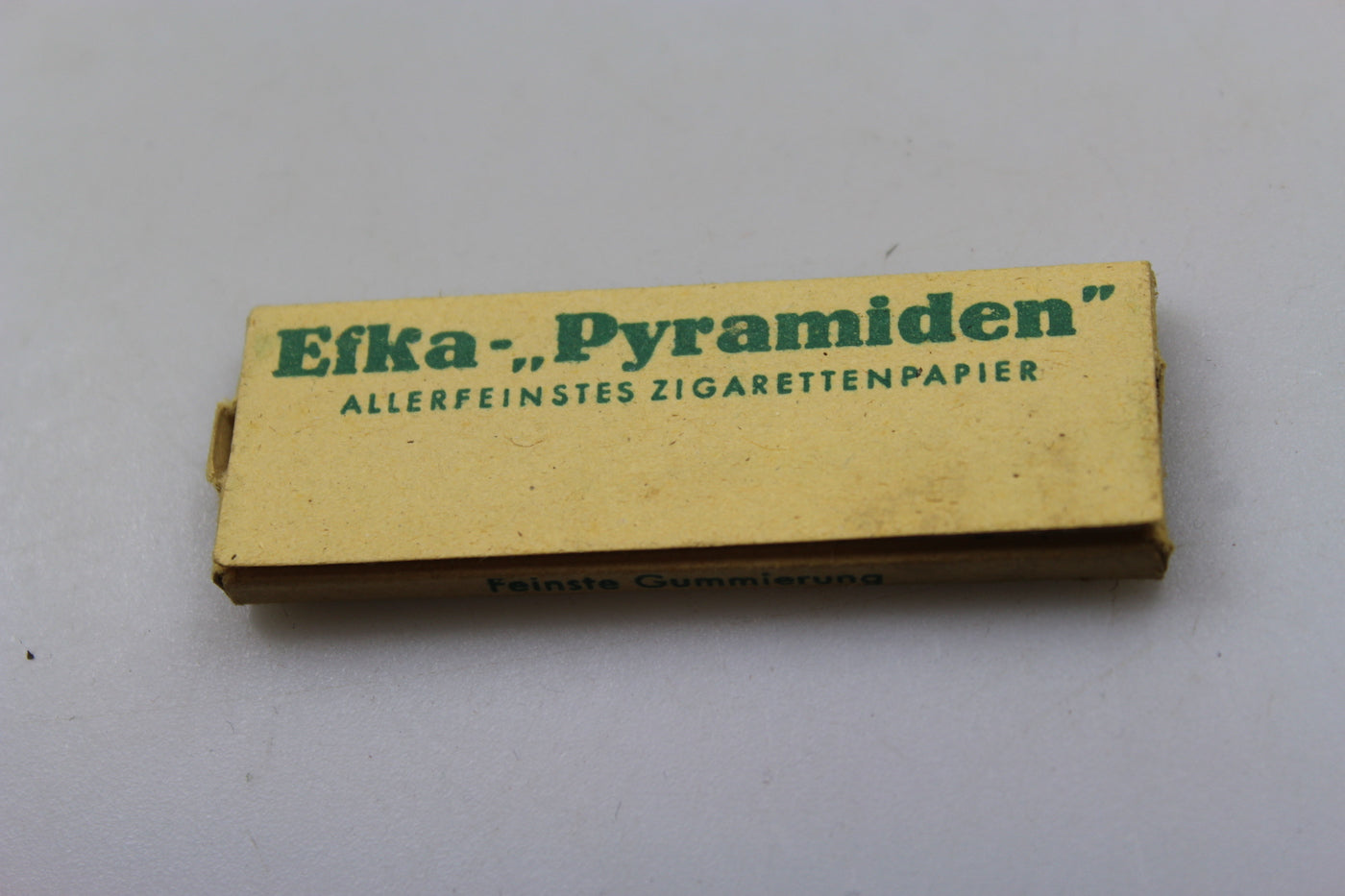 Cartine sigarette Efka Piramiden