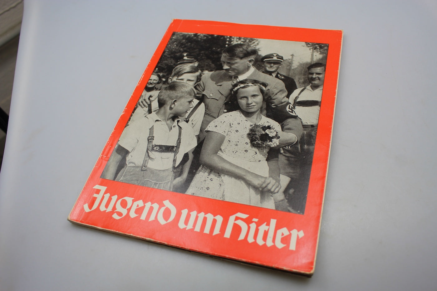 “Jugend um Hitler " – H.Hoffmann