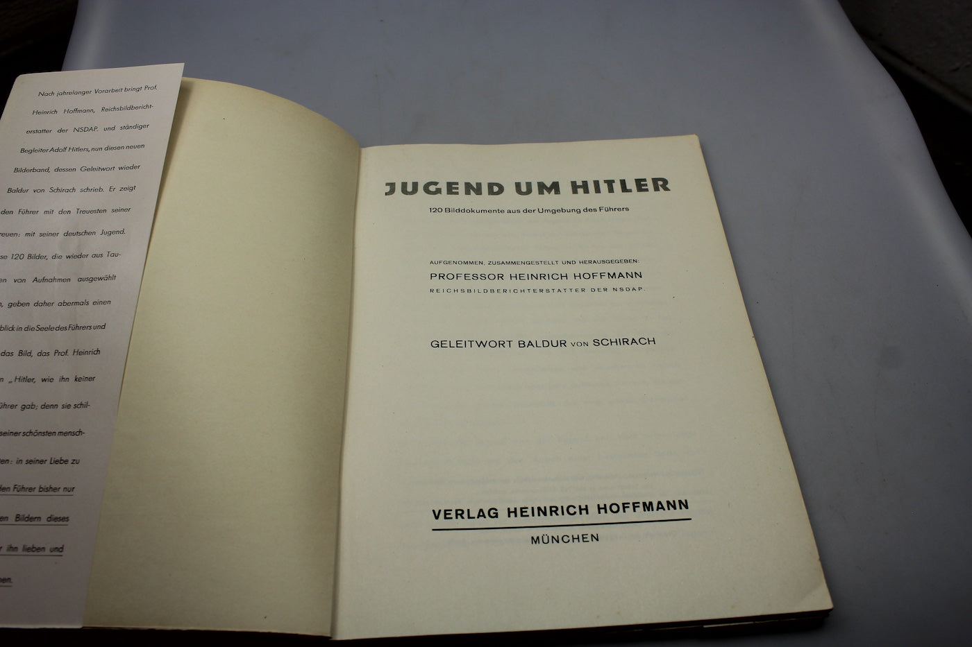 “Jugend um Hitler " – H.Hoffmann
