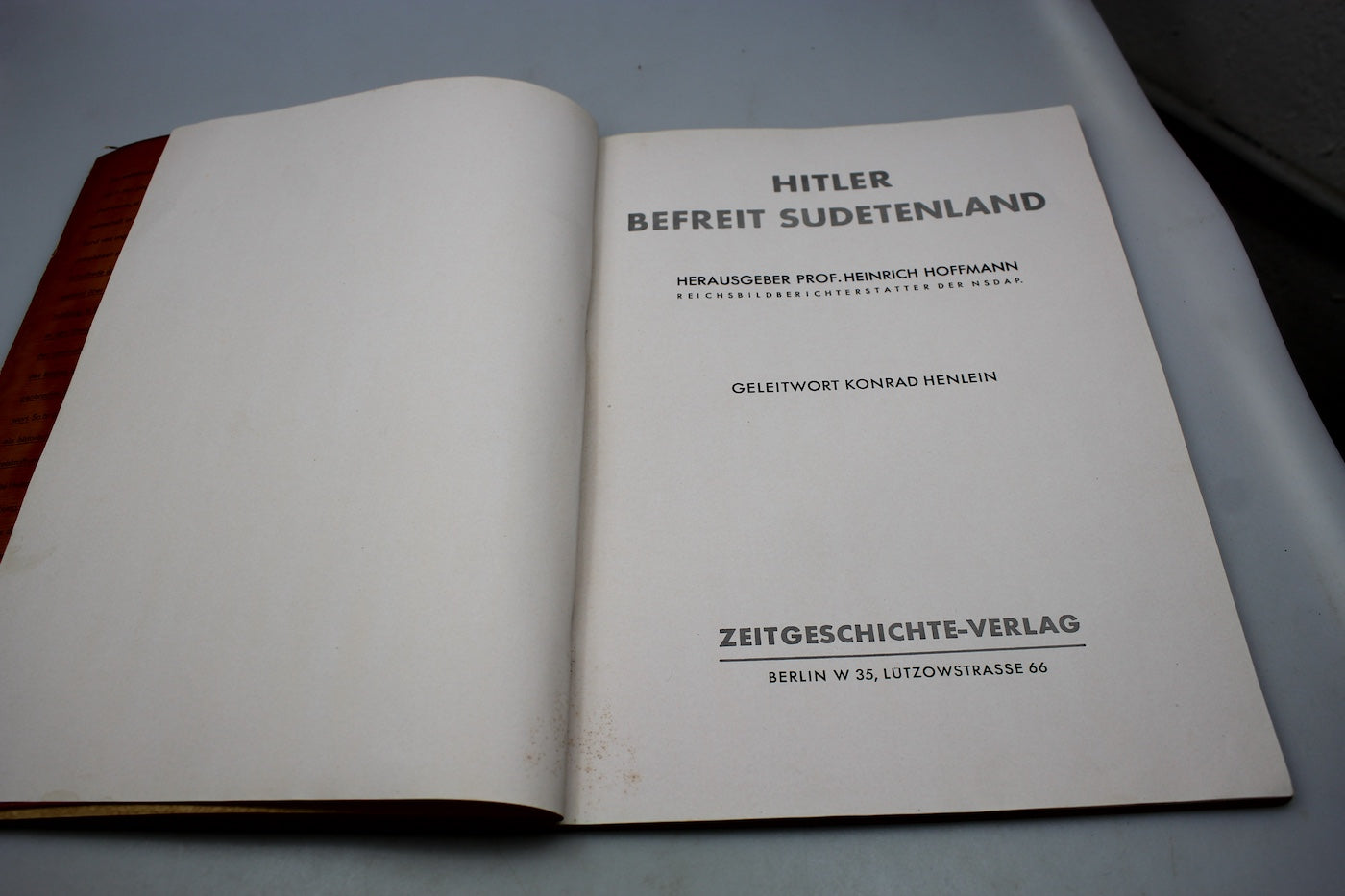 “Hitler befreit Sudeteland” H.Hoffman