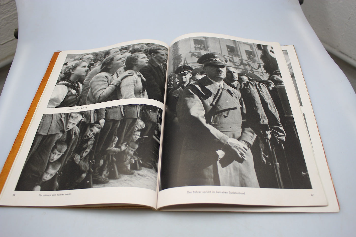“Hitler befreit Sudeteland” H.Hoffman