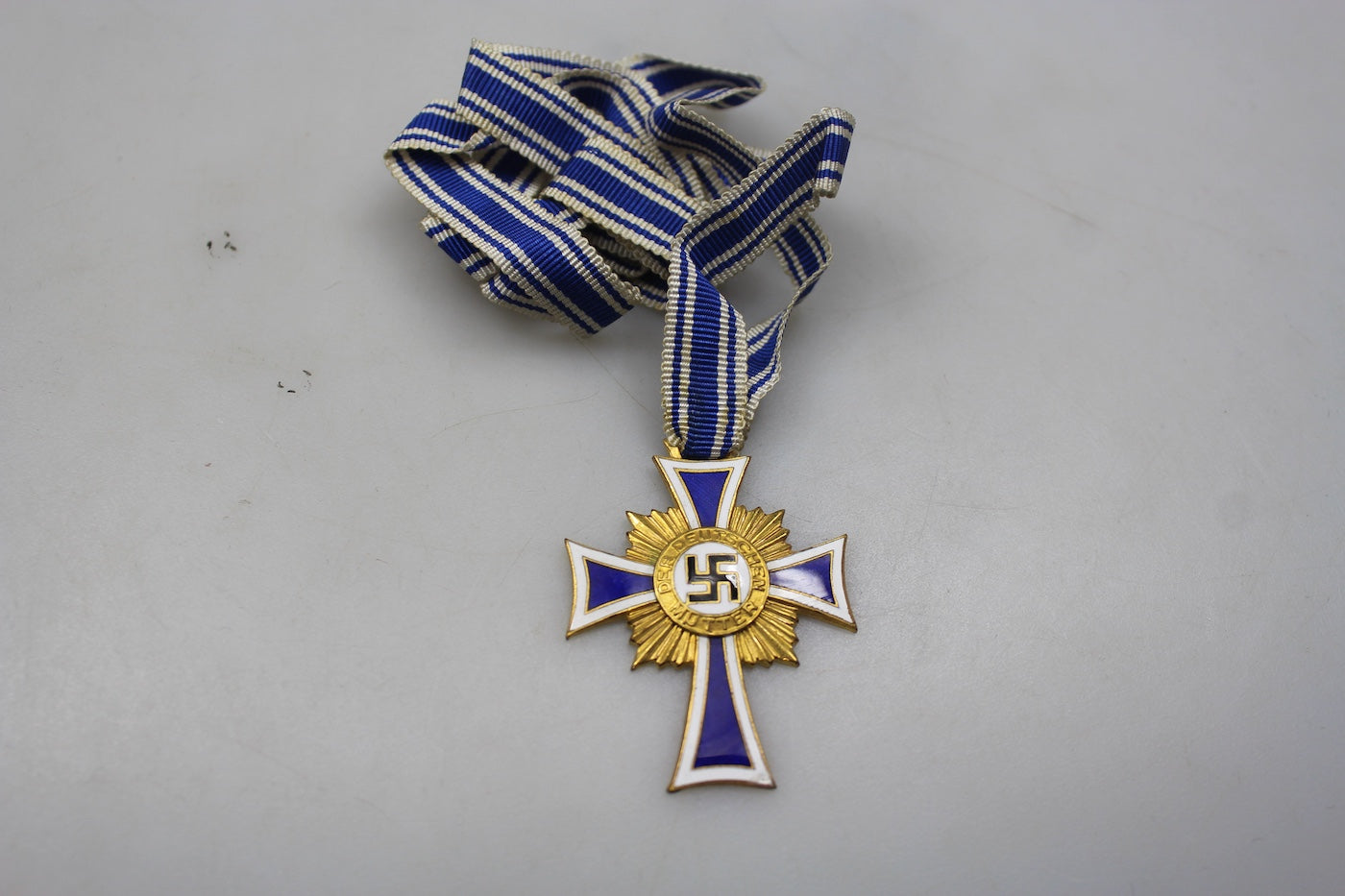 Mutterkreuz 1^ Classe "Gold" con scatola, foto 2