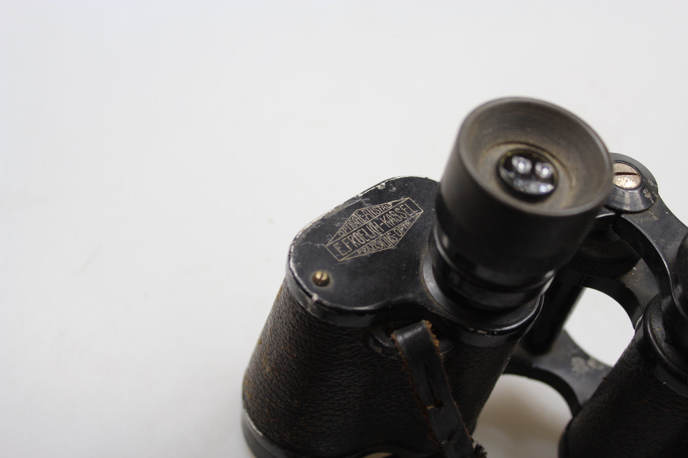 Binocolo 8x30 produttore E. Froelich-Kassel