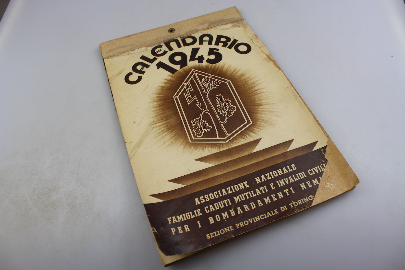 Calendario da muro del 1945,