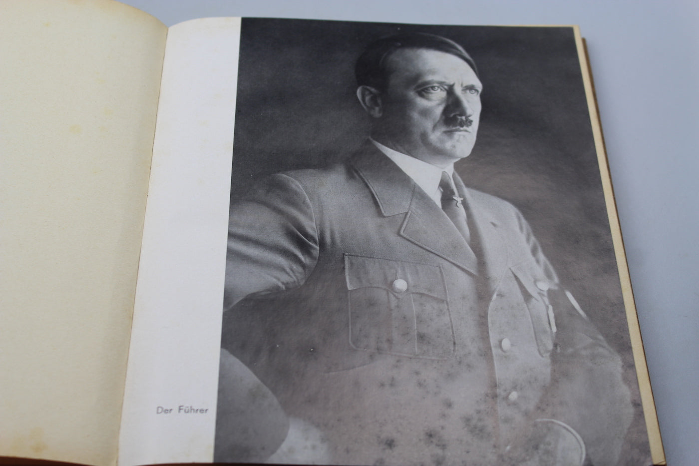 "Jahrbuch des Reichsarbeitsdienstes 1937/38"