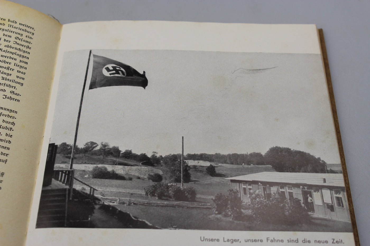 "Jahrbuch des Reichsarbeitsdienstes 1937/38"