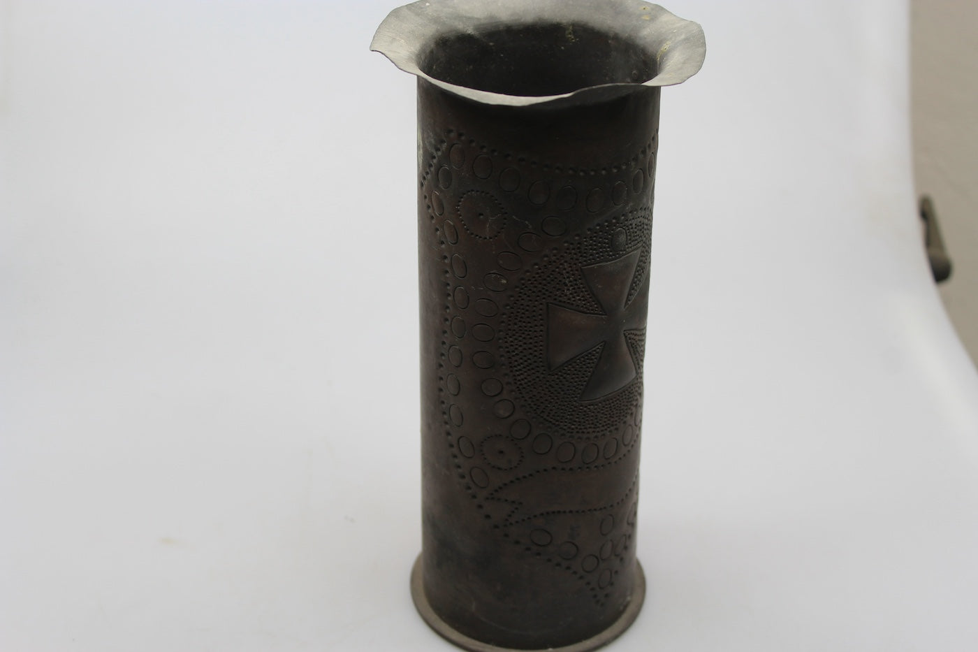 Vaso decorato per fiori ricavato da bossolo Tedesco WW 1
