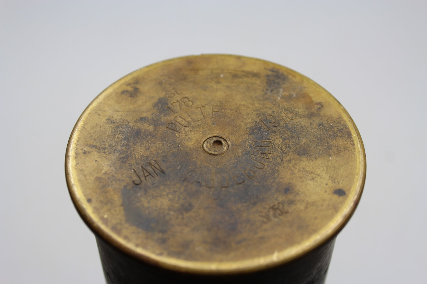 Vaso decorato per fiori ricavato da bossolo Tedesco WW 1