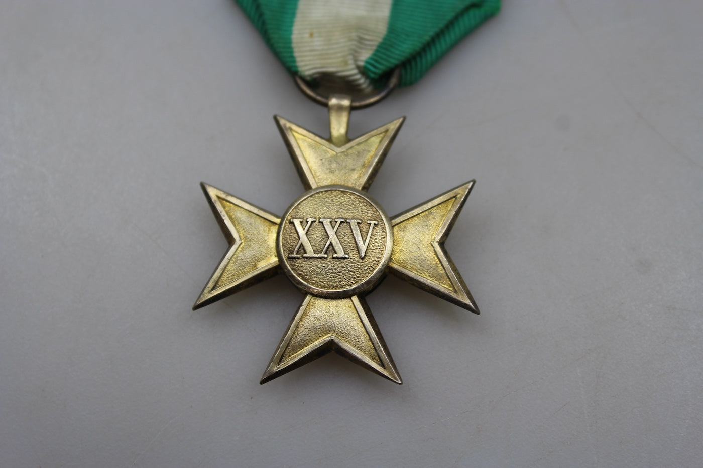Croce d’oro XXV Anni Anzianità del Servizio Militare con attestato di conferimento