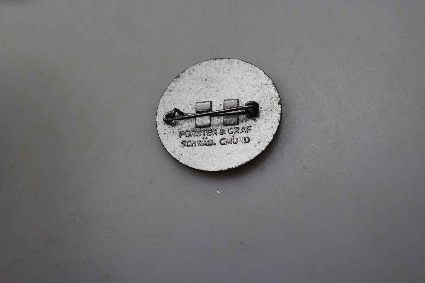 # 4 badge del 1° Maggio