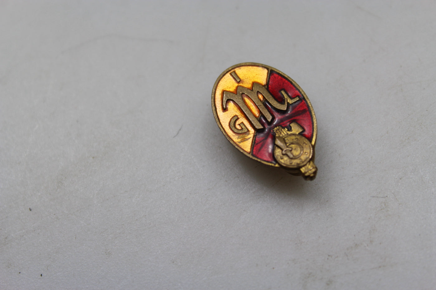 Pin smaltato GIL