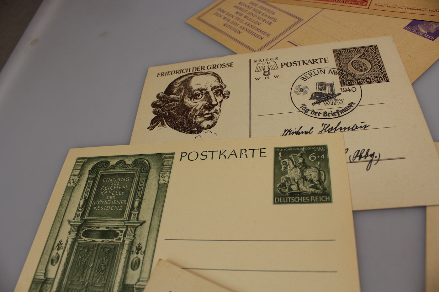 # 10 Cartoline postali affrancate e con annulli periodo III° Reich