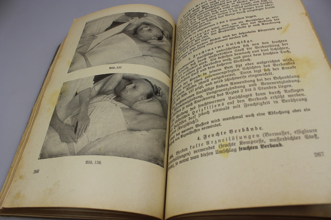 "Unterrichtsbuch fut Sanitats Unteroffizier und Mannschaften" 1939