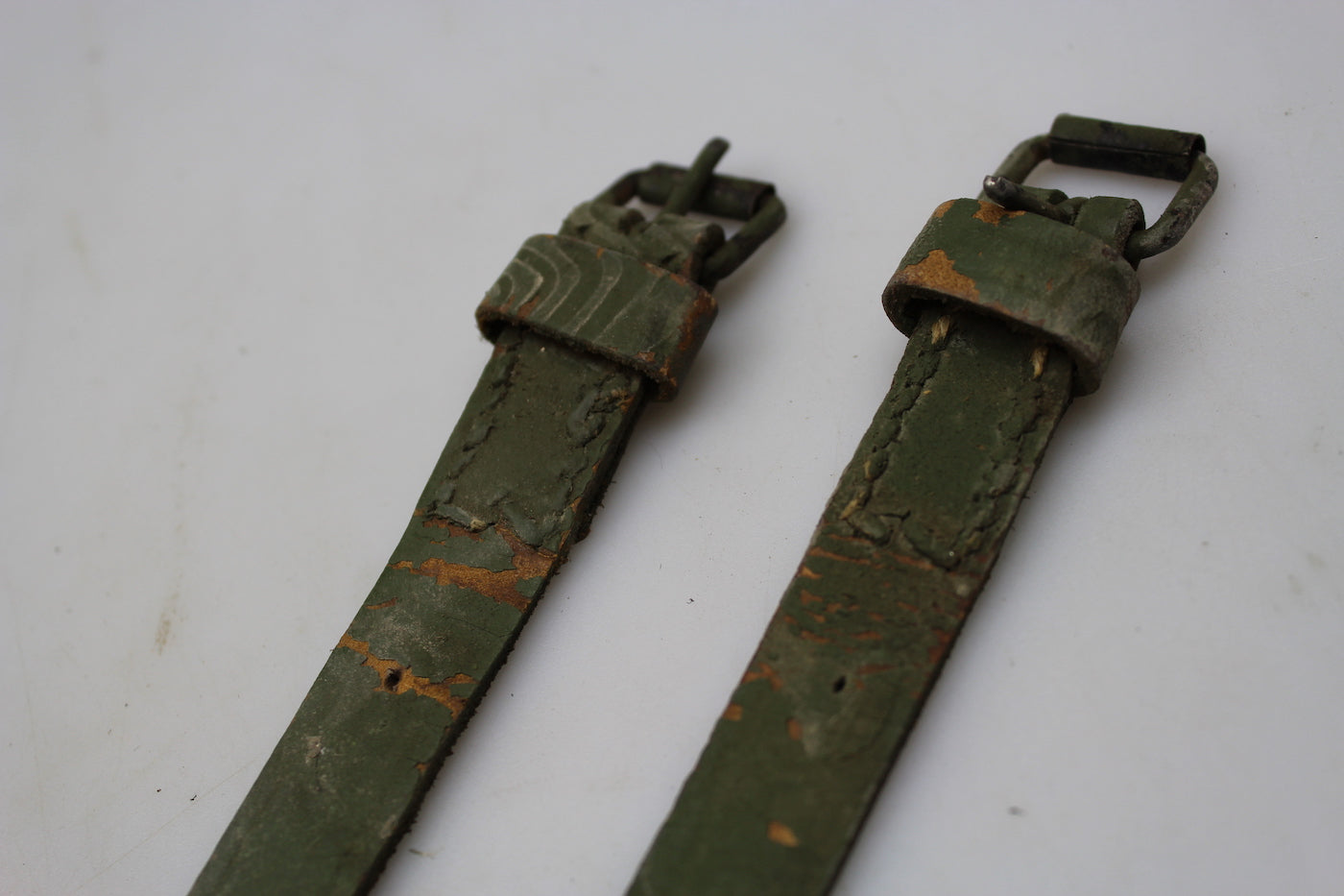 Coppia di cinghie di affardellamento WW2