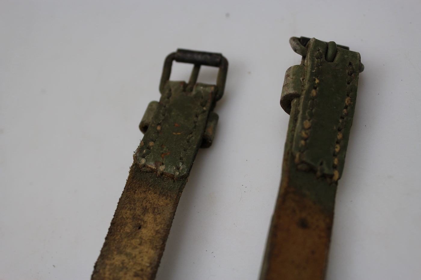 Coppia di cinghie di affardellamento WW2