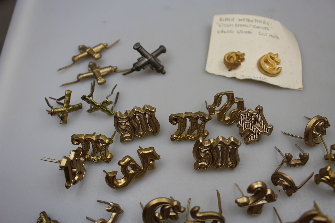 #44 pezzi - Repro monogrammi e numeri per spalline WH WW2