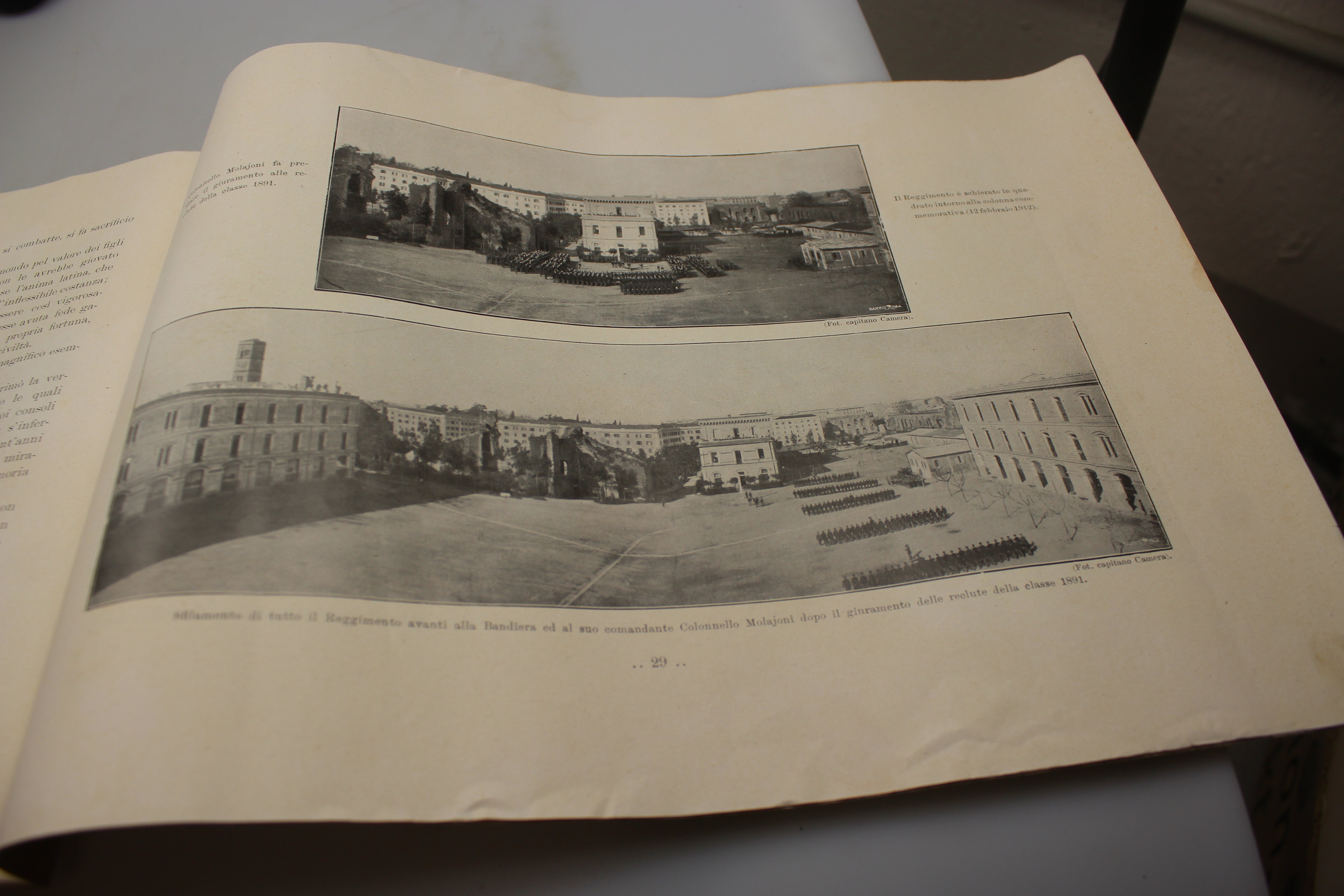 Brochure 2° Granatieri - Caserma Umberto ° anni 20/40'