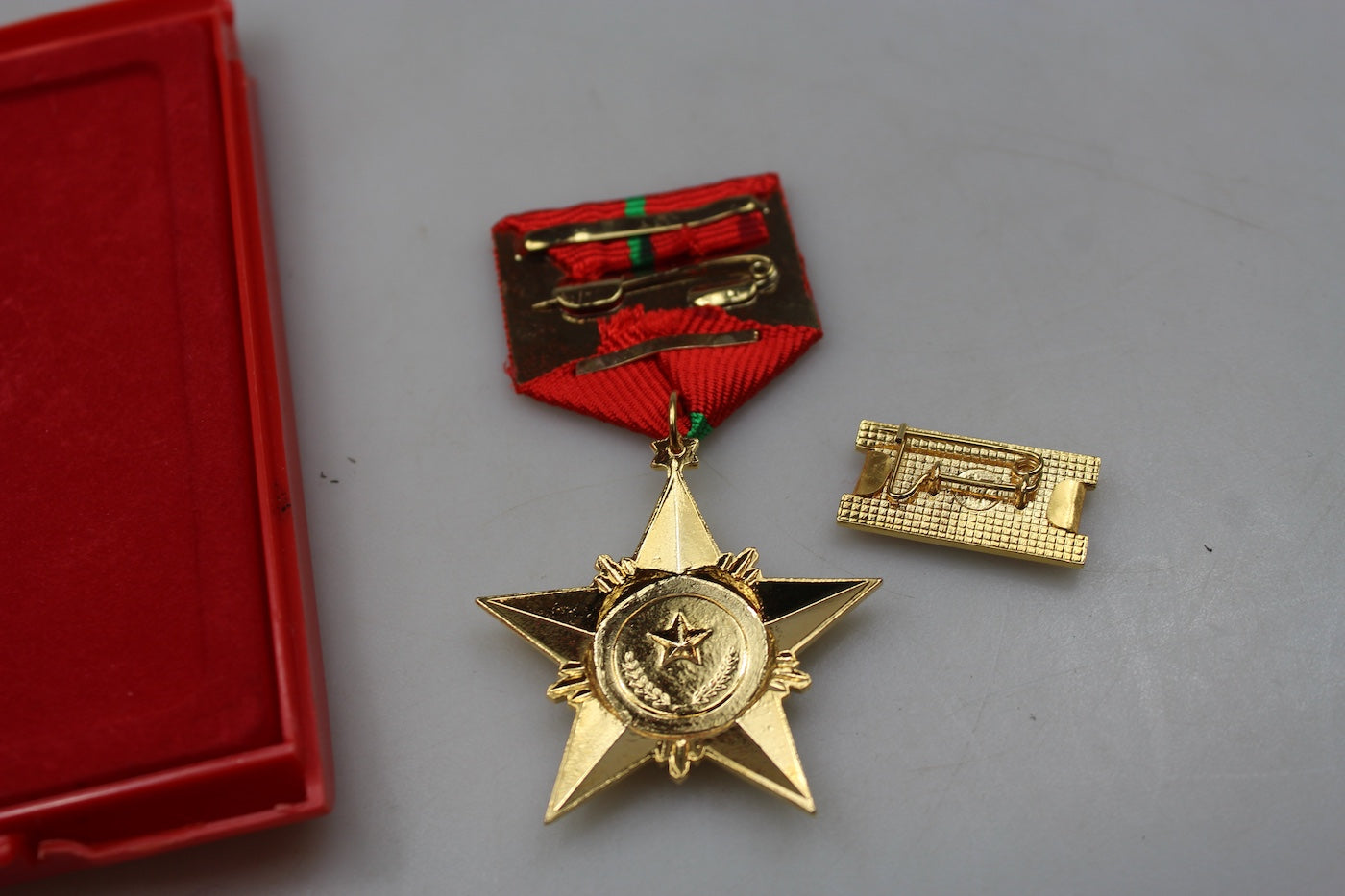 Ordine del Combattente Valoroso - Vietnam del Nord, foto 3