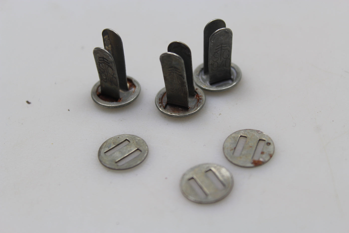 Repro set rivetti elmetto Tedesco WW 2