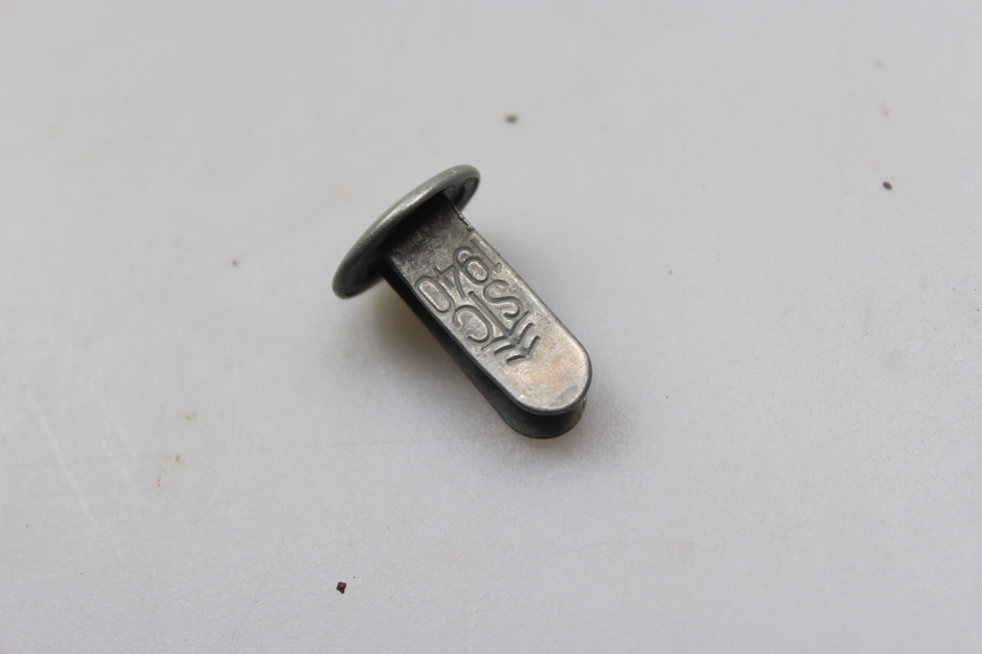 Repro set rivetti elmetto Tedesco WW 2