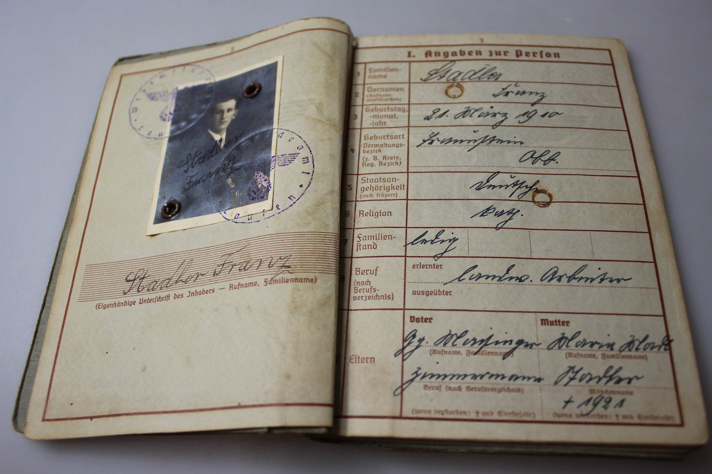 Wehrpass Gebirgsjager 1939-45
