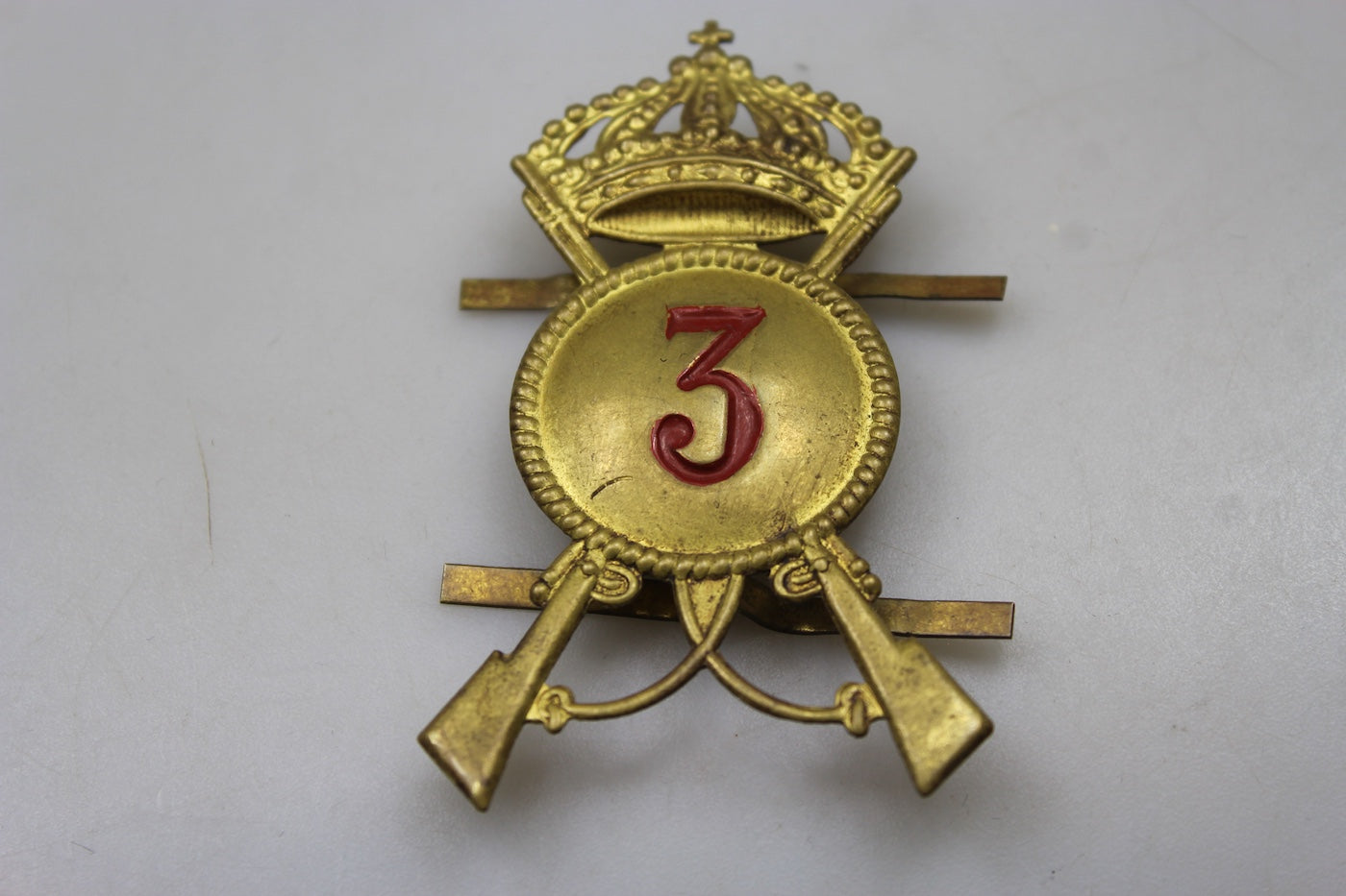 Fregio casco coloniale 3° Reggimento Fanteria "Piemonte" anni 30/40°