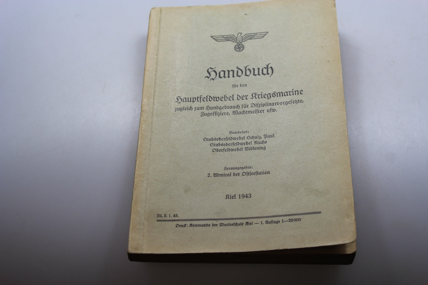 "Handbuch der Hauptfeldwebel der Kriegsmarine" - 1943