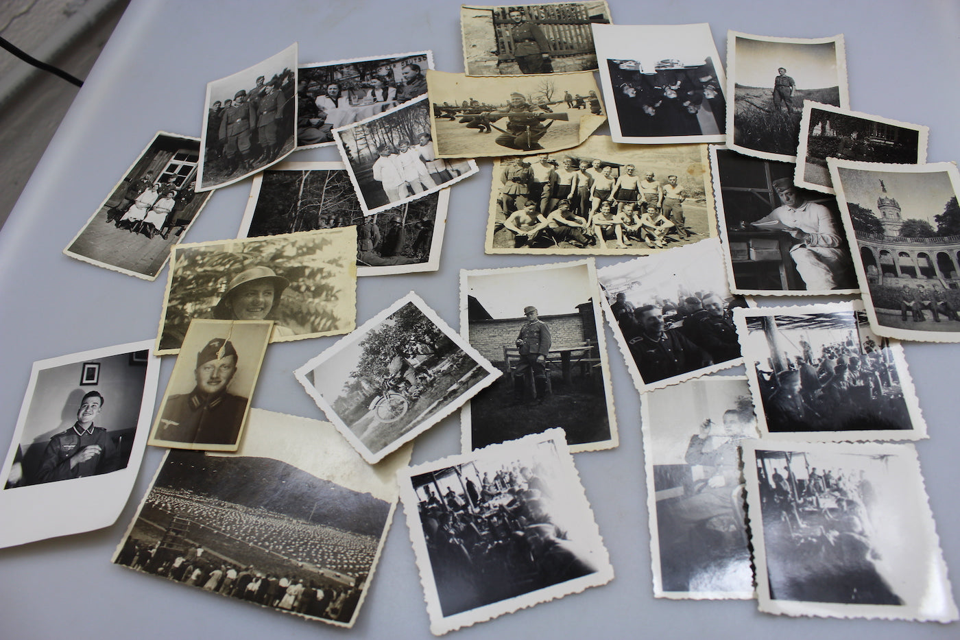 # 24 foto differenti formati unica famiglia