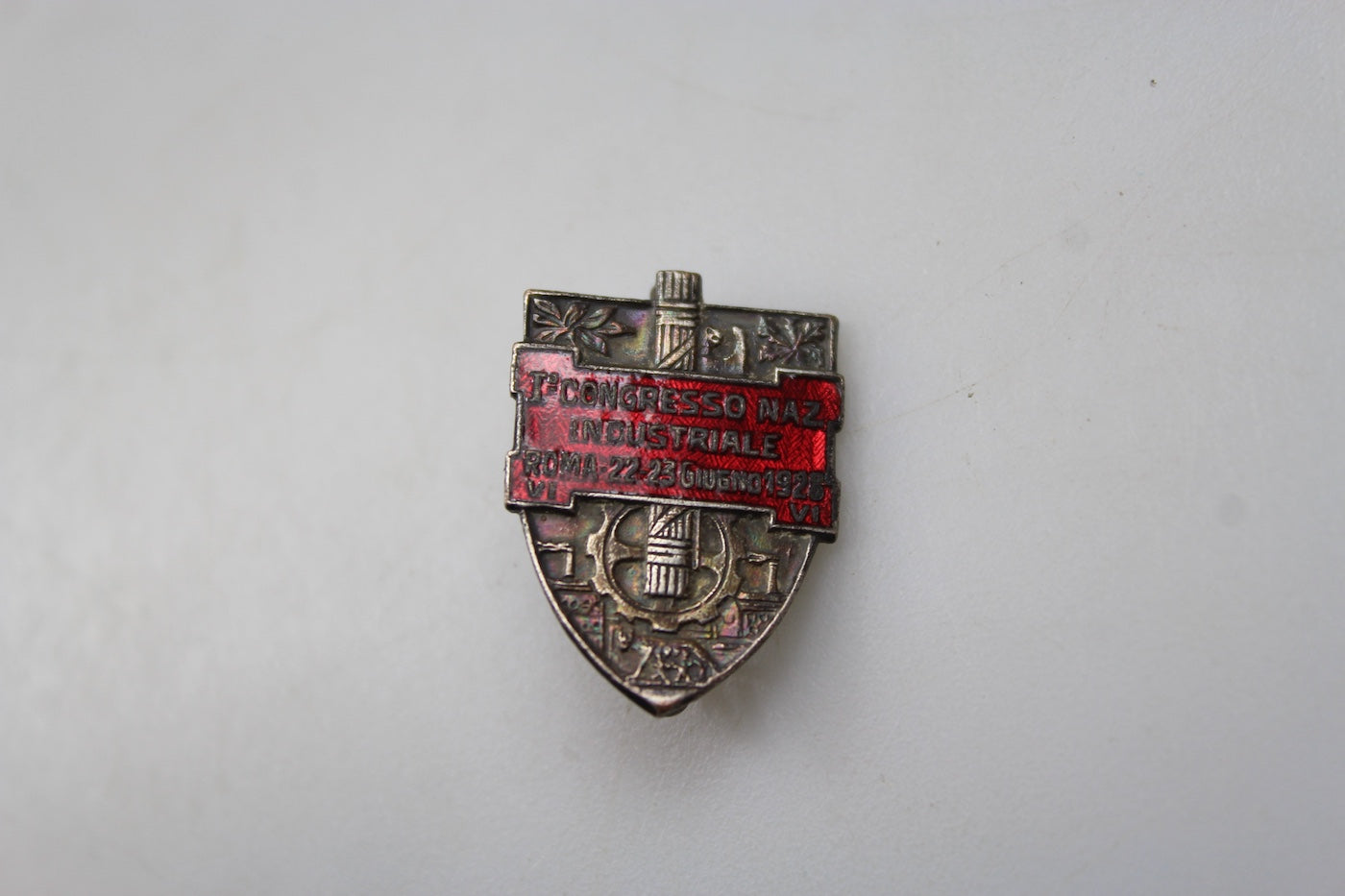 Distintivo smaltato  1° Congresso Nazionale degli Industriali - Roma 1928
